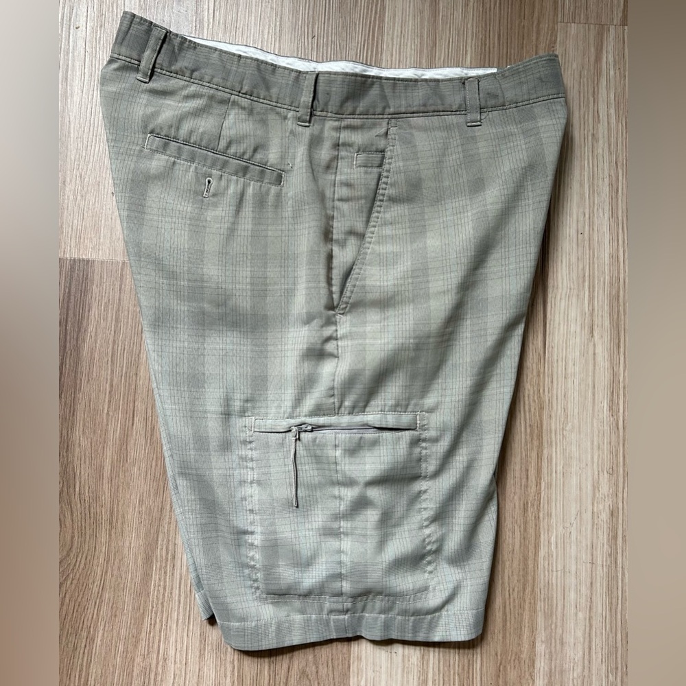 Men's Plaid Golf Shorts inTan Size 34